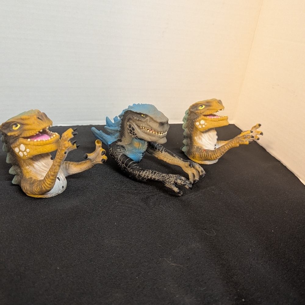 RARE Godzilla Finger Puppets 1998 Toho